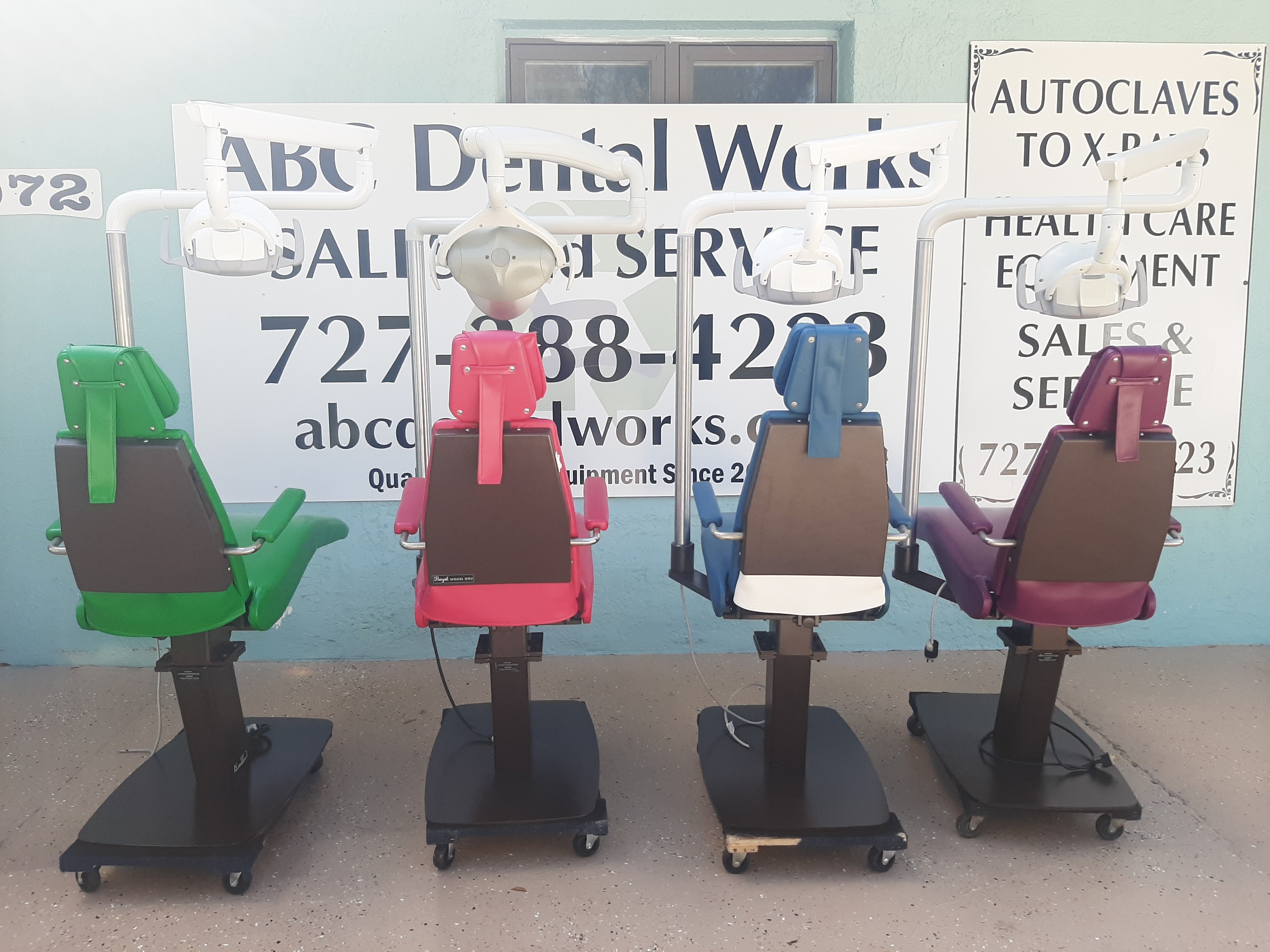 Royal Dental Ortho Chair Lot Of 4 Patient Ready with post mounted DCi & Pelton & Crane LED lights Nice! — Refurbished & Certified