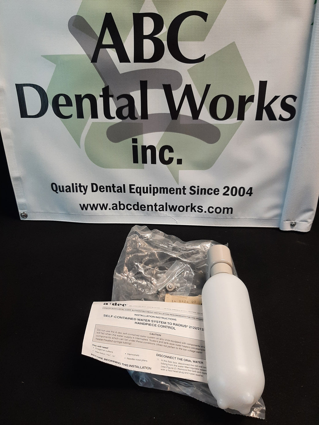 A-dec self-contained water system 14.0424.00 for Radius 2122/2132 chairs