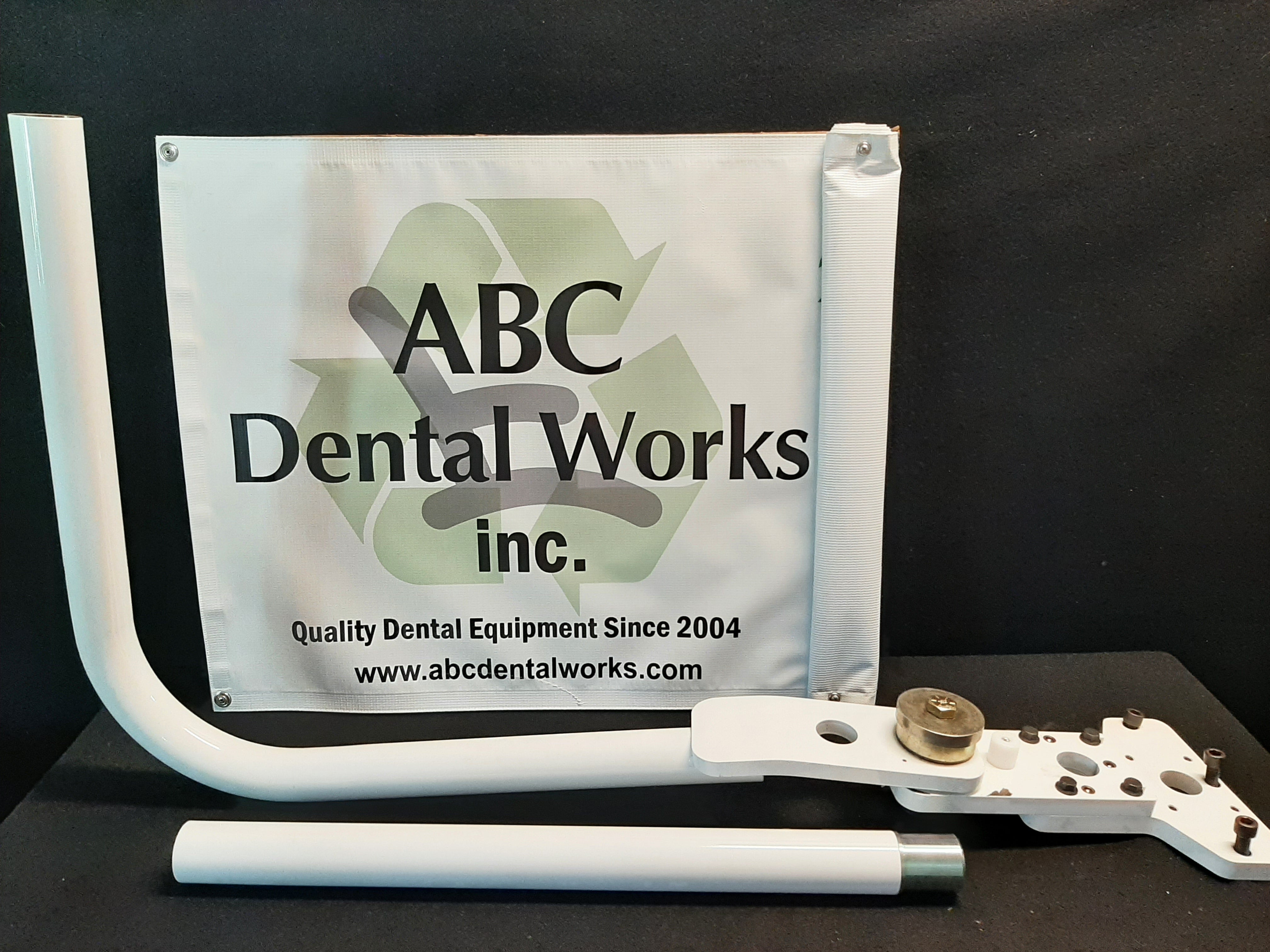 Healthco / Belmont Dental Chair Center Mount for Radius Lights & Monitor