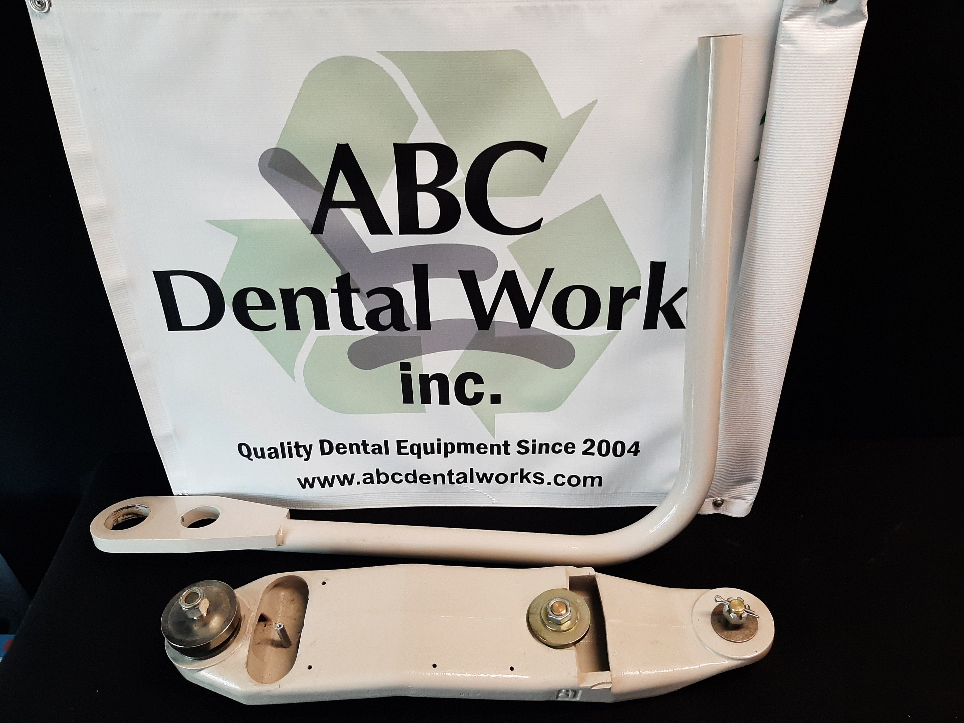 ADEC 1040 Cascade Dental Chair Center Mount & 90-Degree Post with Hardware