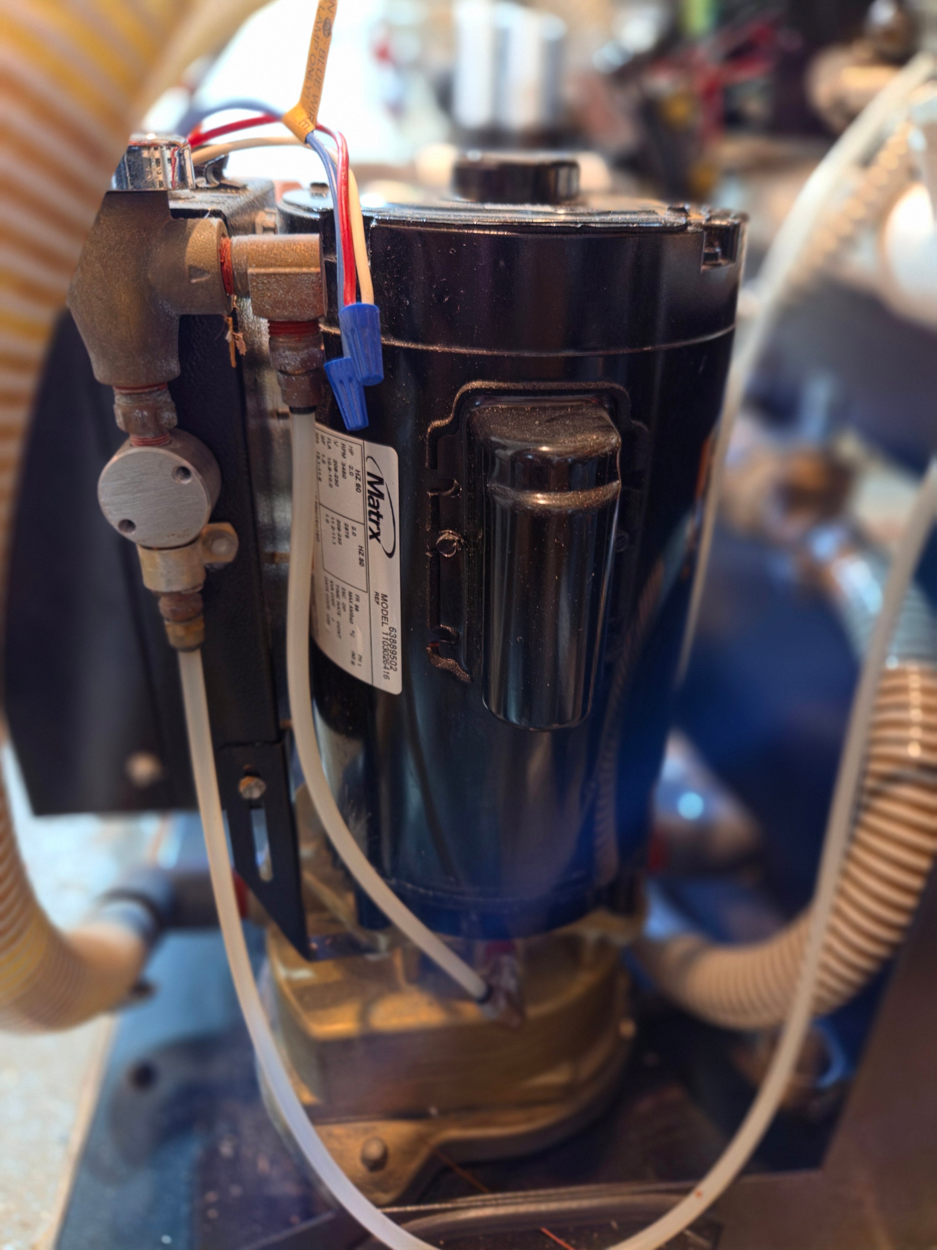 Refurbished Matrx MaxiMiser vacuum pump cartridge replacement unit, additional view