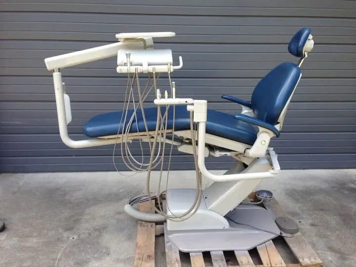 A-dec 1021 Cascade Radius Chair with Assistants Package / Dual Touch Pads "Refurbished".