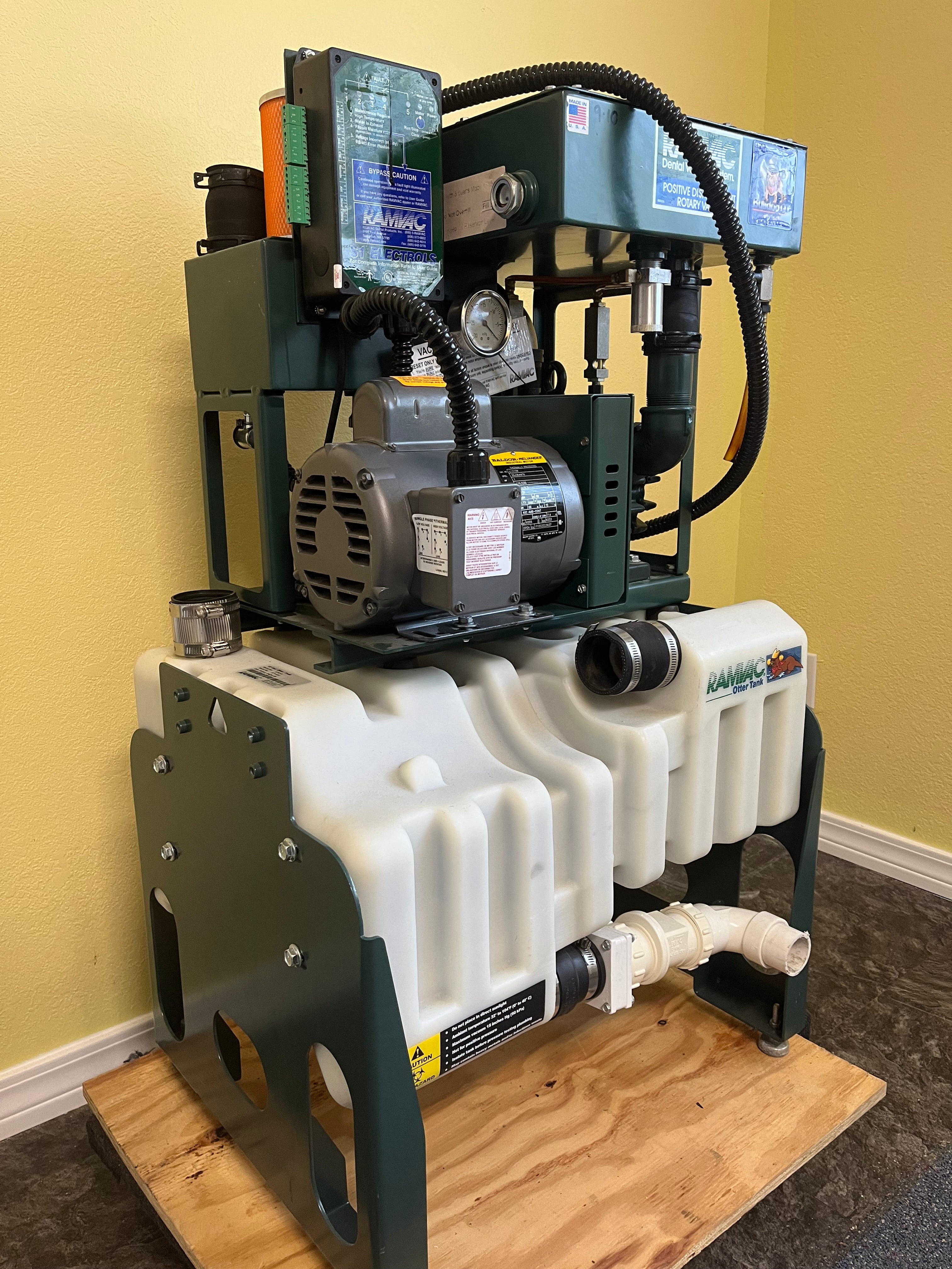 Refurbished Ramvac Bulldog QT1 Dental Vacuum System | 6-Month Warranty