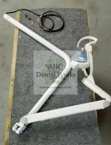 Belmont IO5000 Clesta AL-520X Refurbished Halogen Dental Light Radius Swing Mt..
