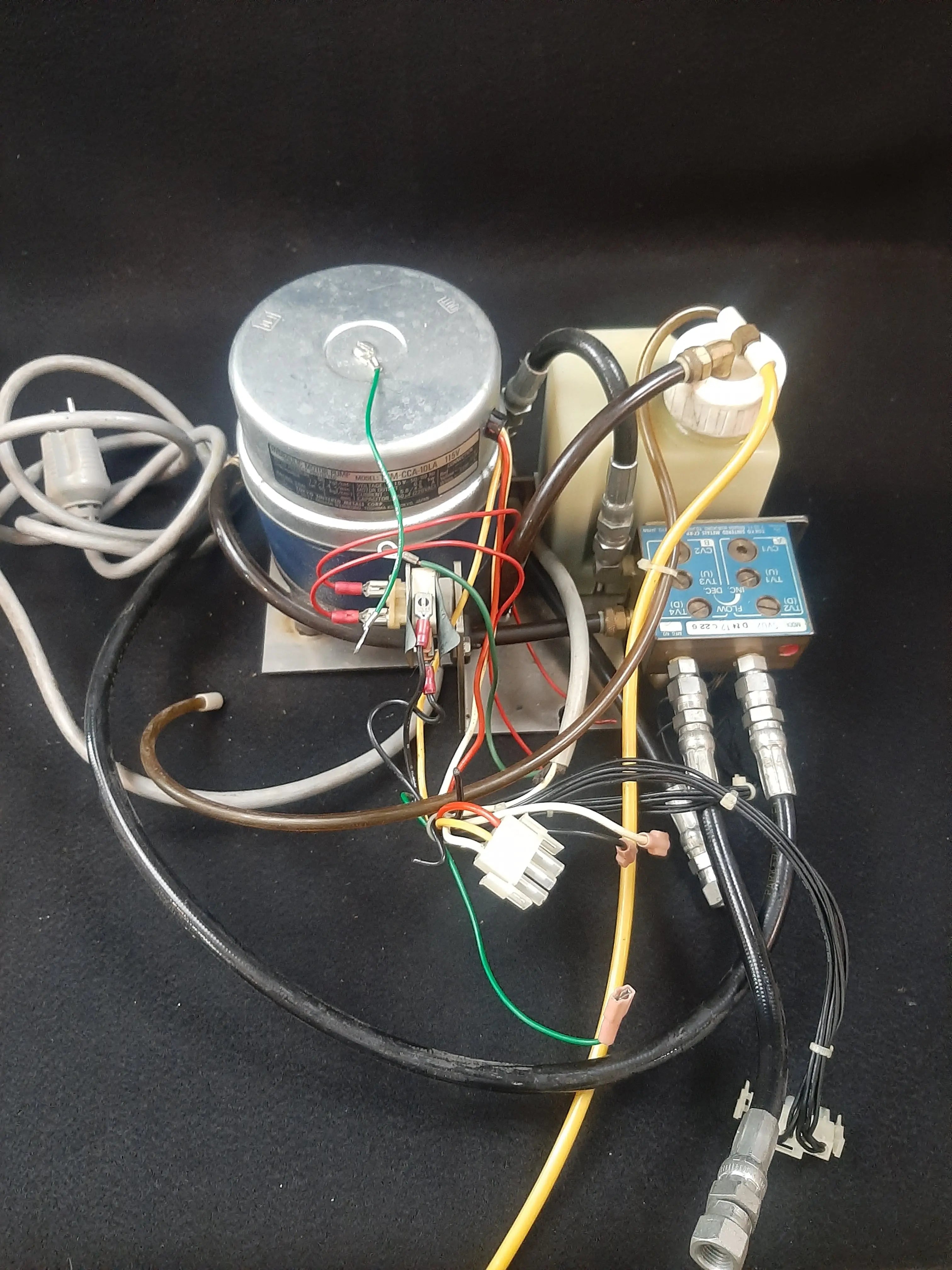 Marus DC-1000, Schein Crusader Hydraulic Dental Chair Hydraulics Frame And Components Working MARUS