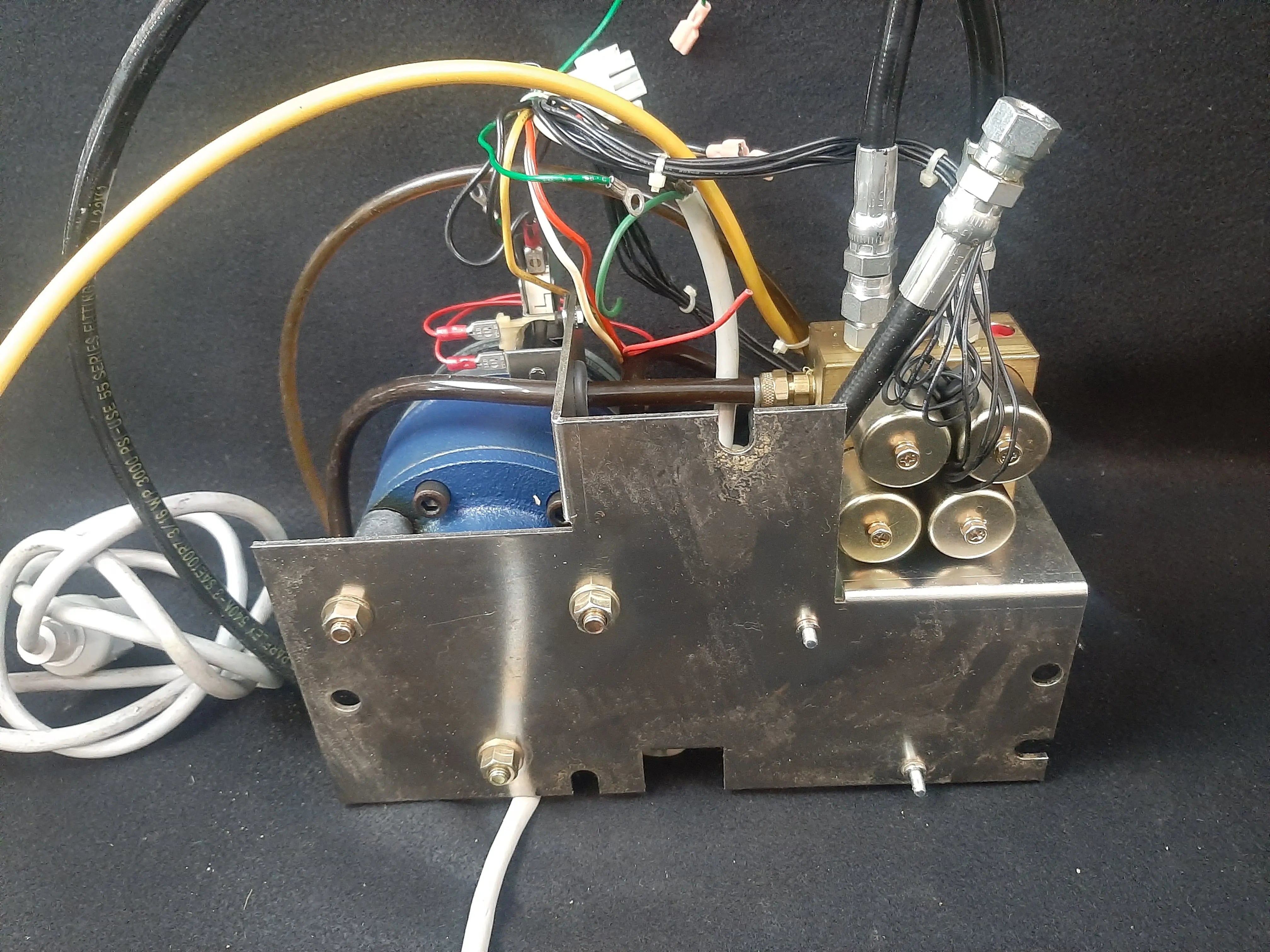 Marus DC-1000, Schein Crusader Hydraulic Dental Chair Hydraulics Frame And Components Working MARUS