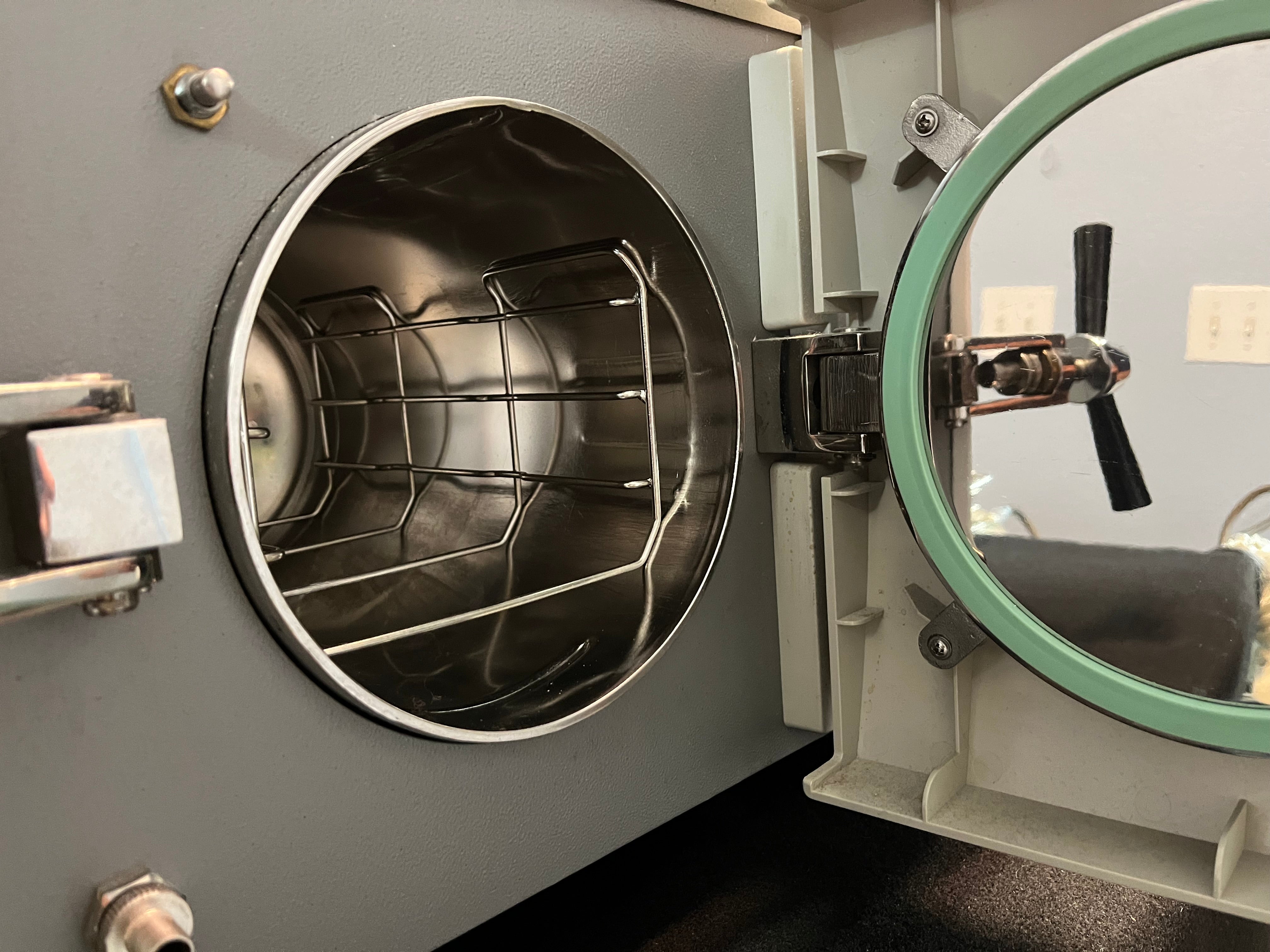 Tuttnauer 1730 Valueklave Manual Autoclave Sterilizer | Refurbished Dental Steam Sterilizer