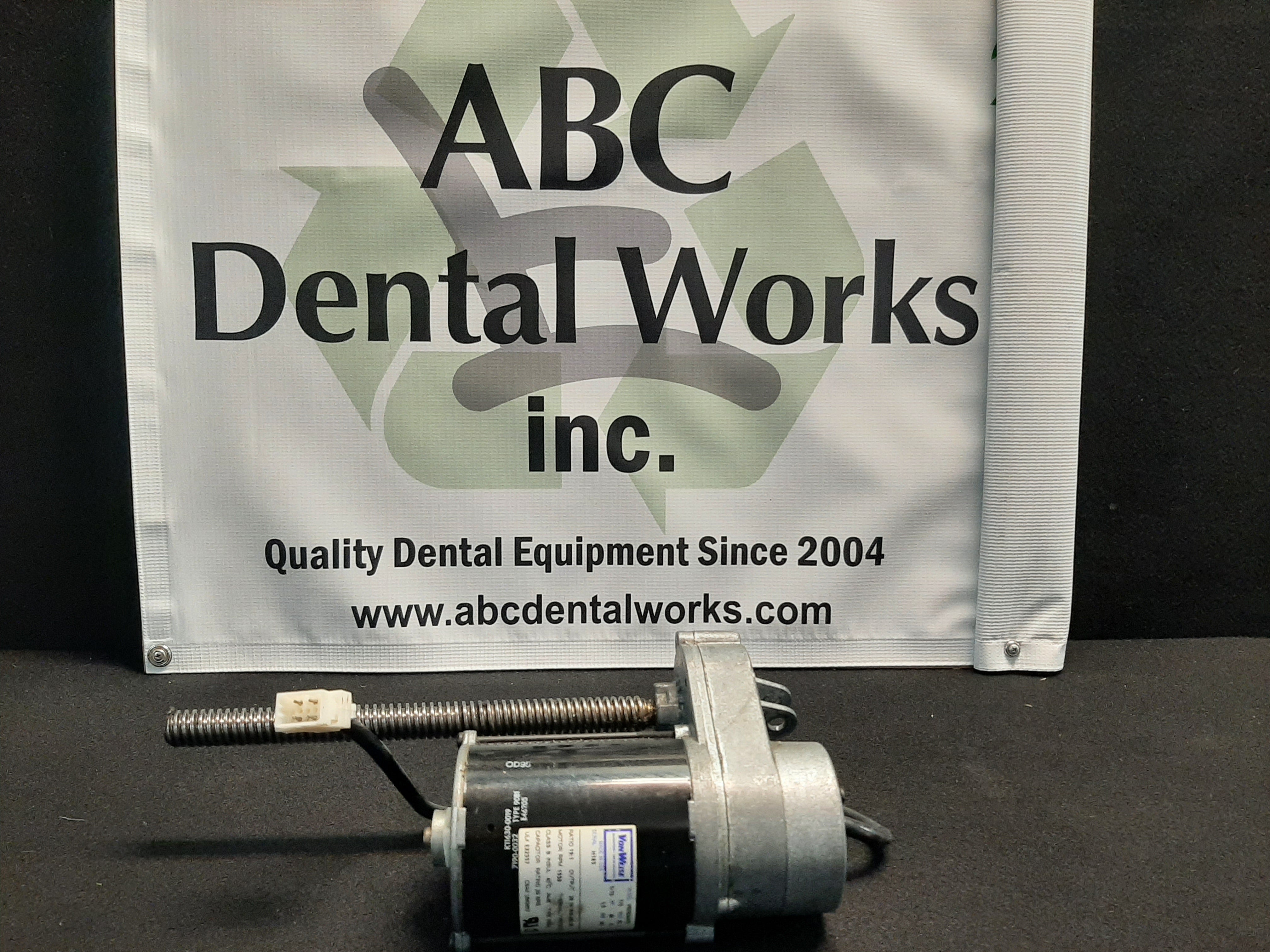 Von Weise Royal Dental Chair Back Gear Motor V02562AM76 Type 90B1 – OEM Replacement — Tested & Patient-Ready