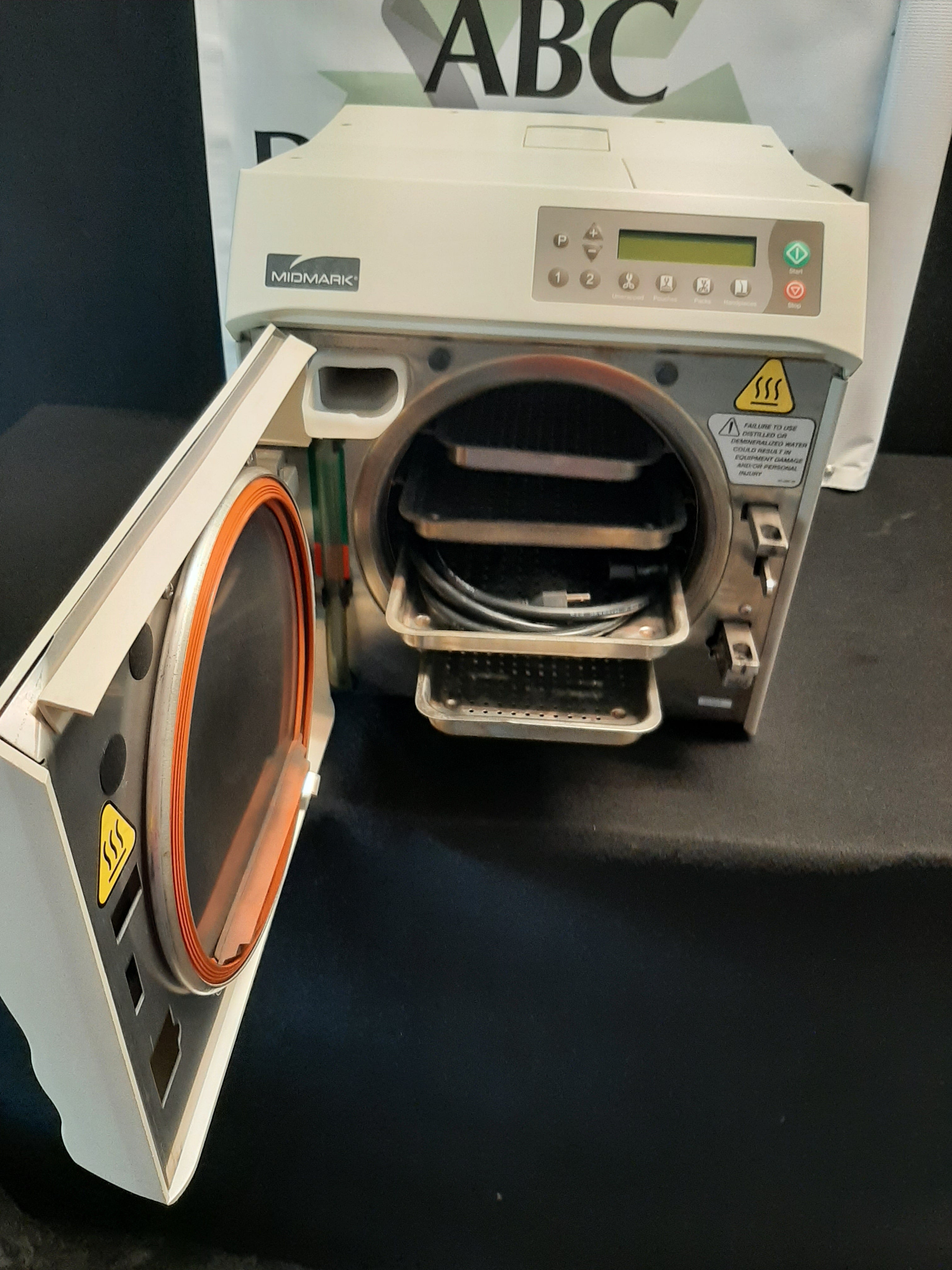 Midmark M9 Autoclave Sterilizer – Refurbished | 1190 Cycles