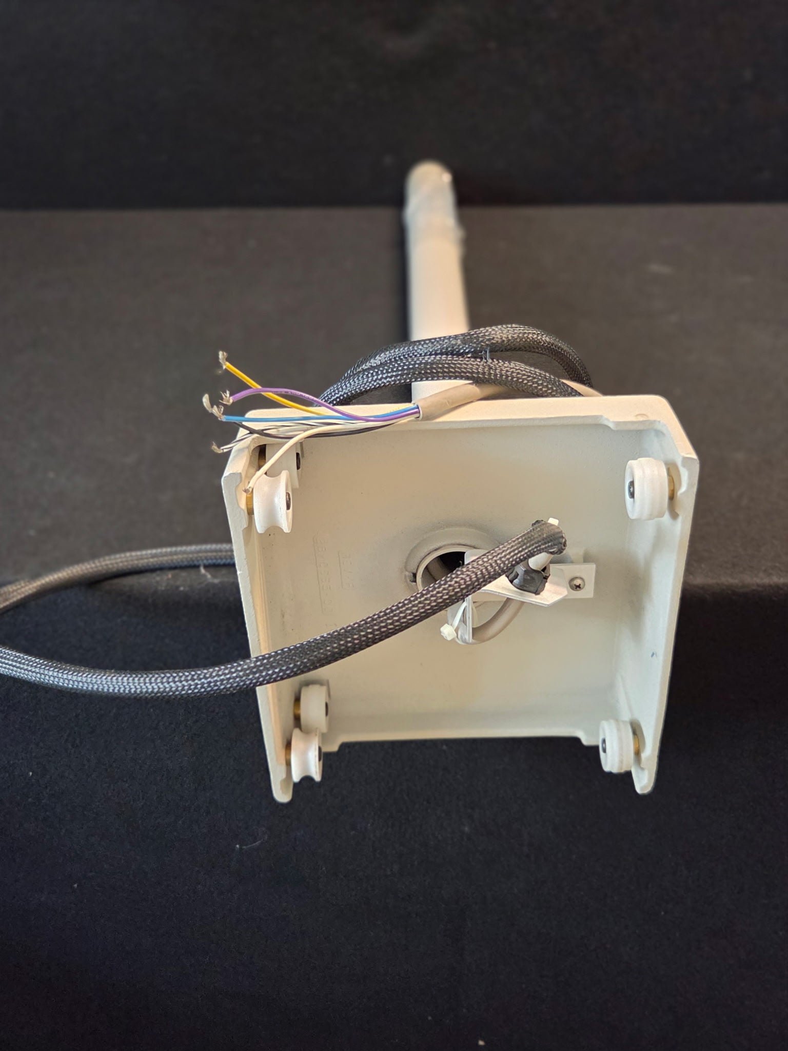 Refurbished A-dec 6300 ceiling track light trolley and down post mount for a 9 ft ceiling
