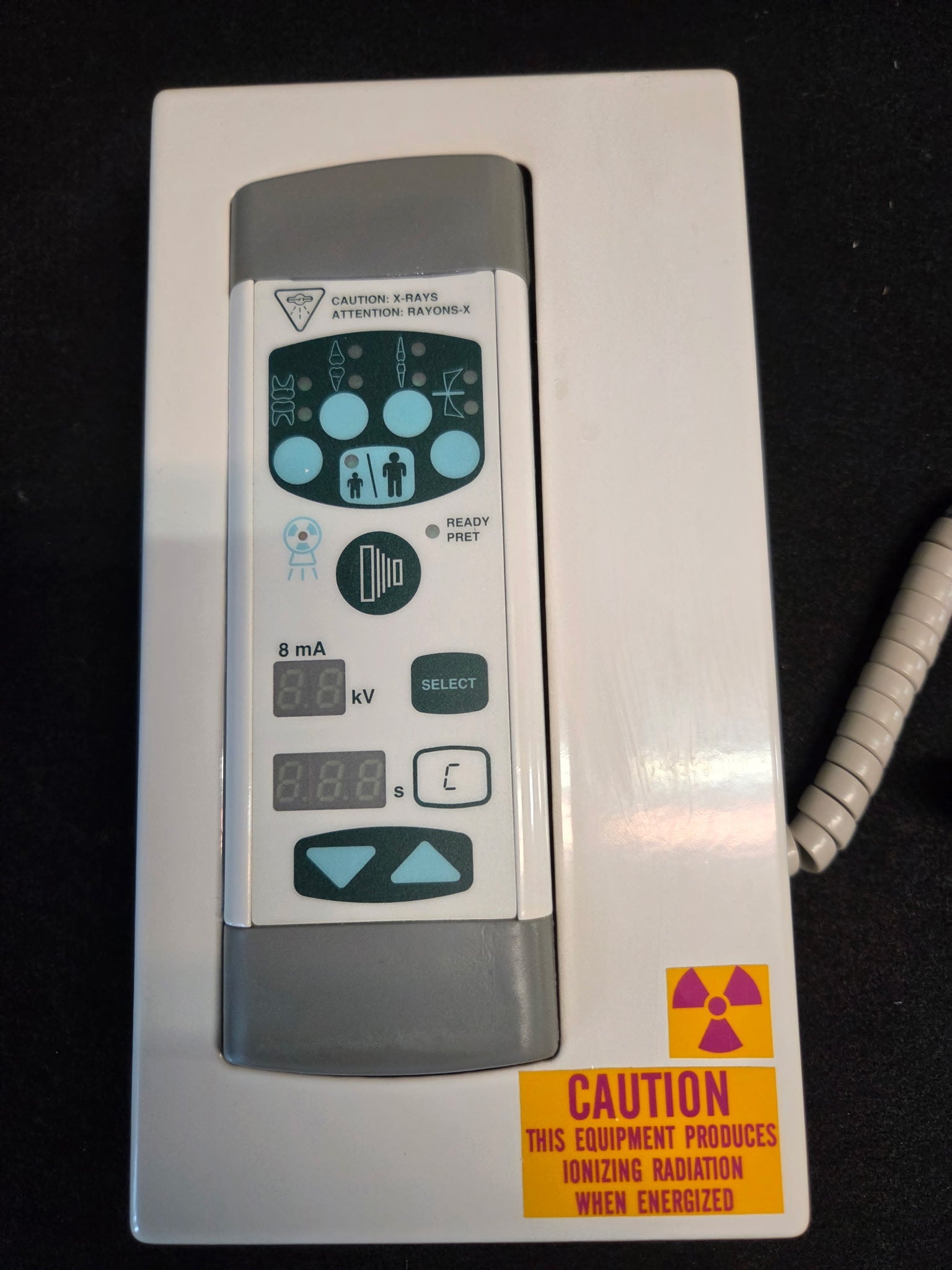 Planmeca ProStyle Intra timer and handset exposure control, alternate view