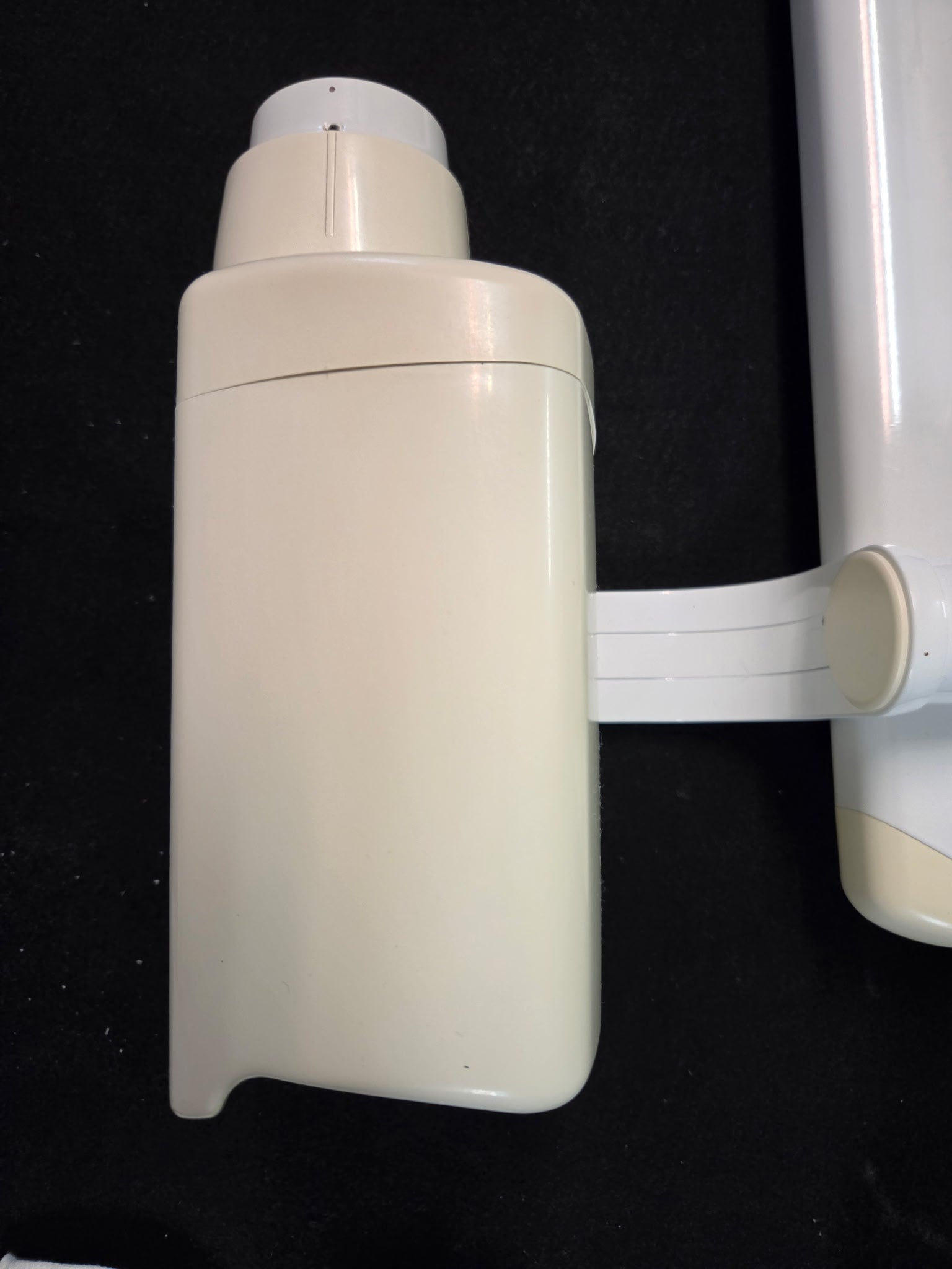 Planmeca ProStyle Intra X-ray tube head and yoke, alternate view