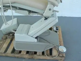 A-dec 1021 Decade Chair with Radius Delivery Unit "Refurbished".