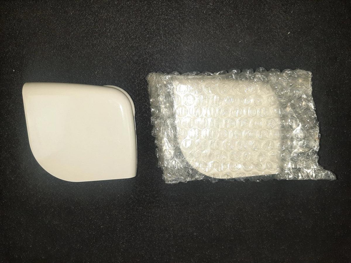 A-Dec 053.1107.01 White Cover Plate for 511 Systems – front view