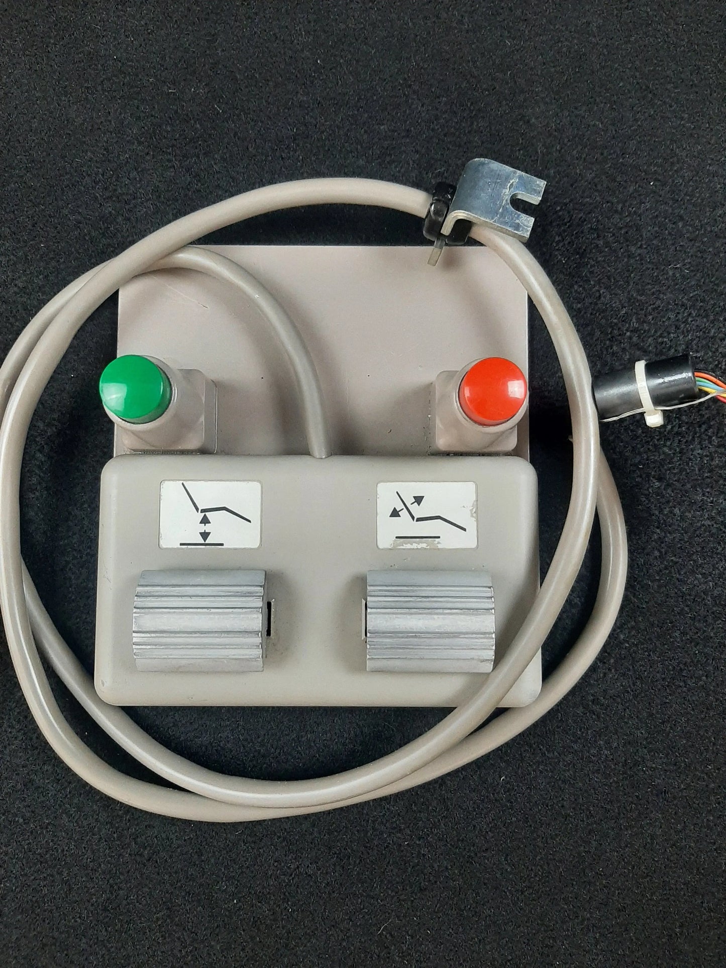 Adec Footswitch 61-0969-02 Fits Adec 1015, 1020 Patient – ABCDentalworks