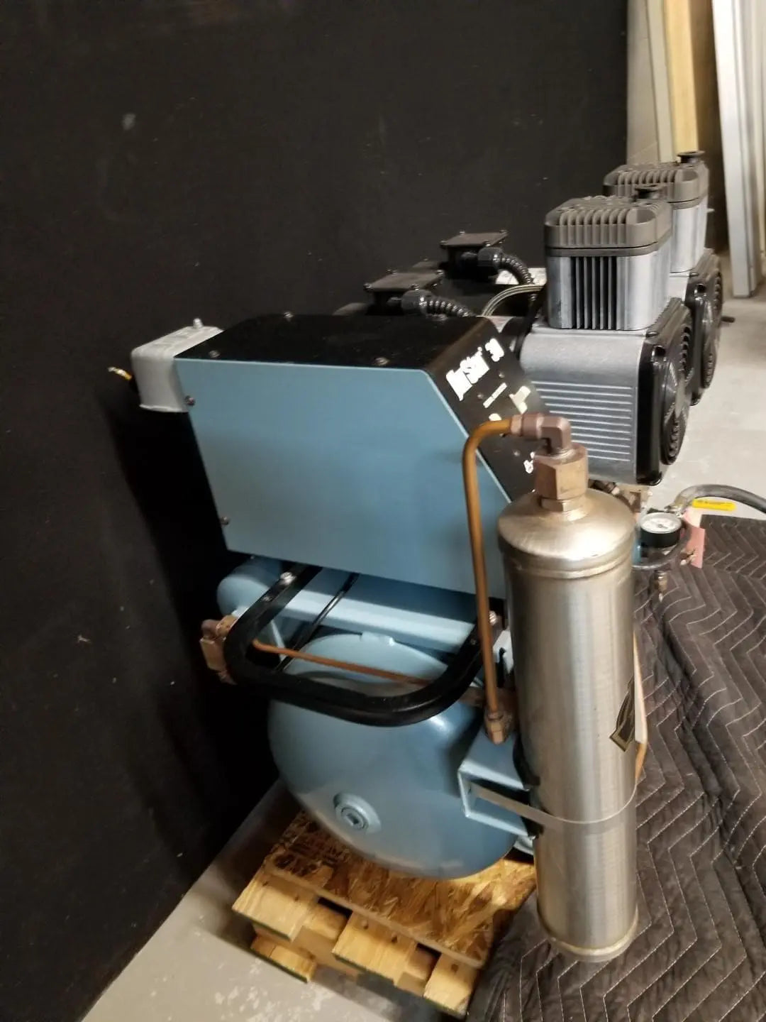 Air Techniques Airstar 30 AS30 - Oil-less Dental Air Compressor.