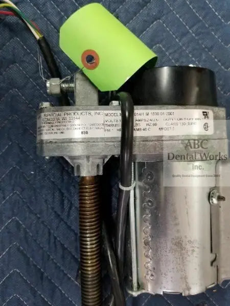 Ampco P-1000/P-2000 back motor assembly, front view