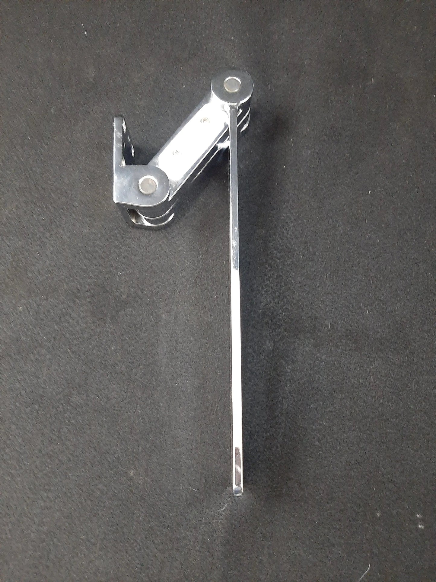 https://abcdentalworks.com/cdn/shop/files/Belmont-Bel-7_-10_-20_-50-Twin-axis-headrest-mechanism-Part-_B10350851W-Refurbished-BELMONT-249908159.jpg?v=1725386805&width=1445