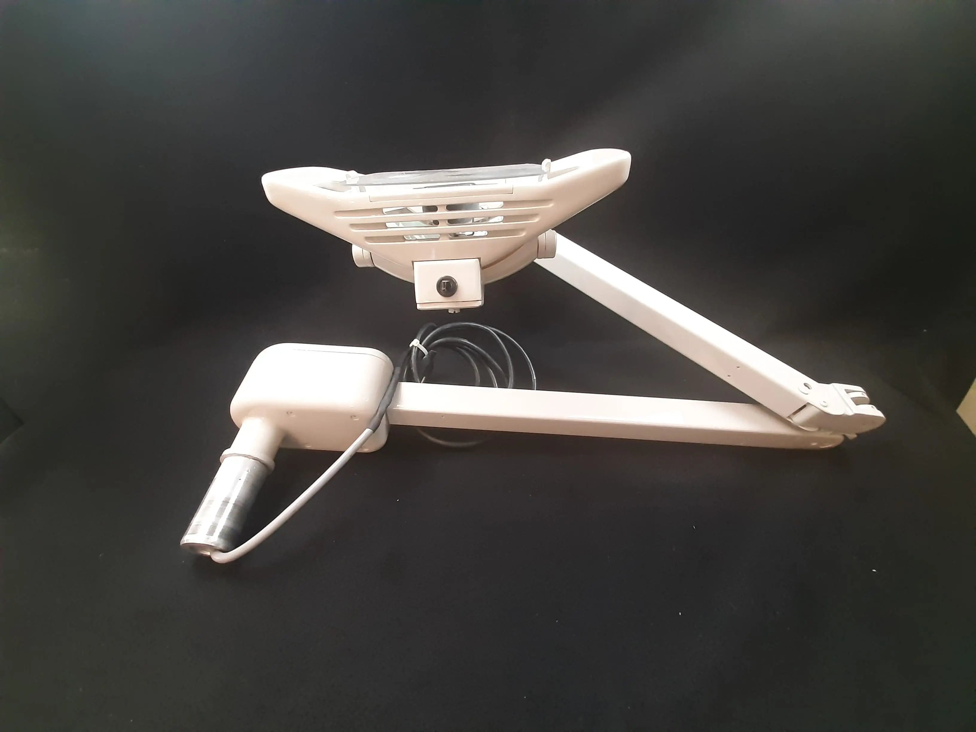 Healthco / Belmont Style Dental Post Mounted Light 2in 110 V HEALTHCO