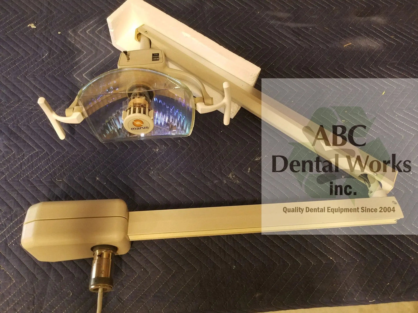 Marus CL1000 Dental Light - Post Mount.