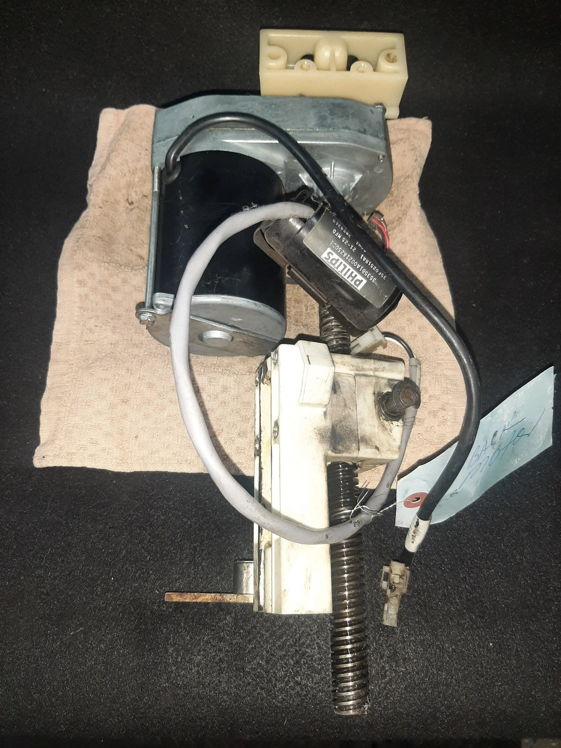 Pelton Crane Chairman recline motor assembly - front view