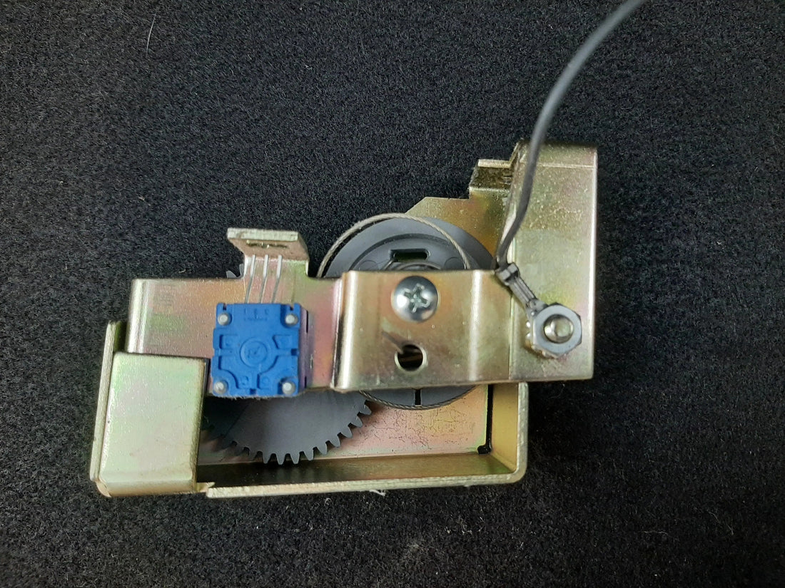 Pelton Crane Spirit 3000 chair back potentiometer assembly, part 060818, front view