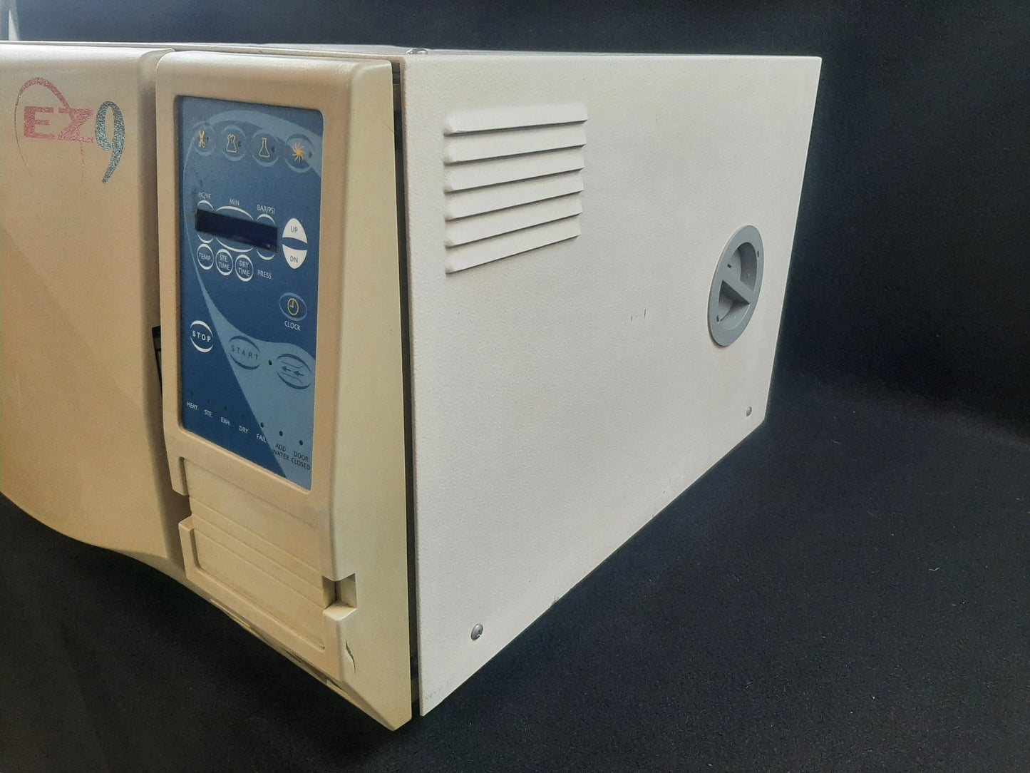 Tuttnhauer EZ9 Autoclave Sterilizer Tuttnauer